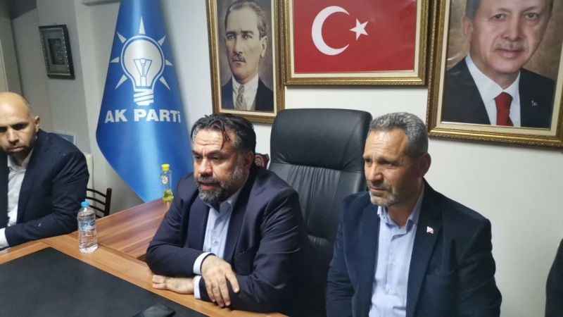 AK Parti seçim aracına saldırı